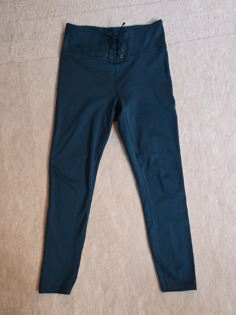 Victoria's Secret On Point Flow Green Leggings Size Small